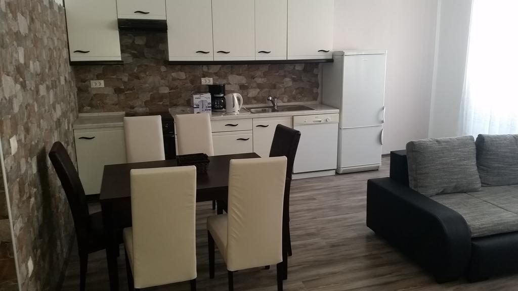 Apartments Maletic Πούλα Δωμάτιο φωτογραφία